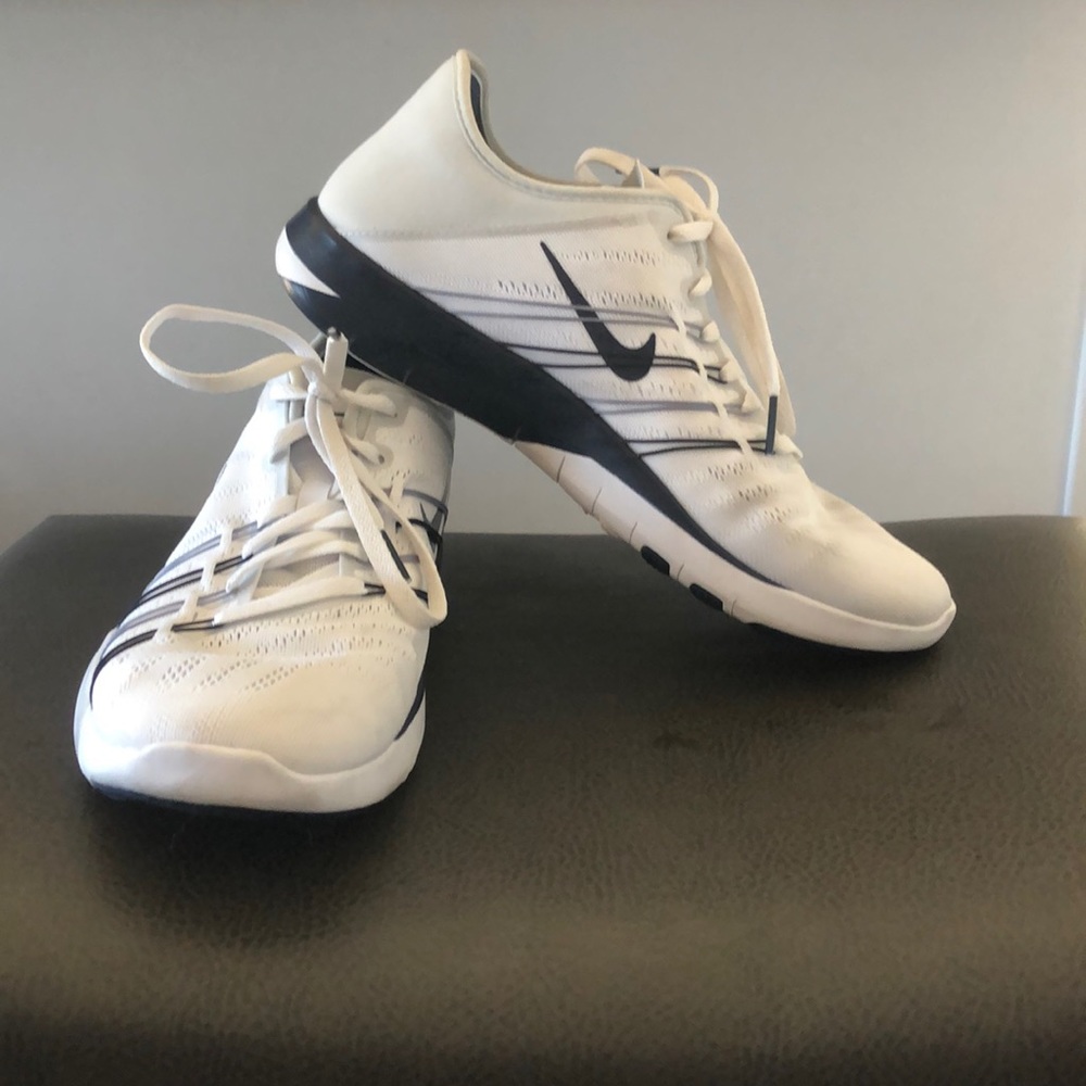 Nike Free TR 6